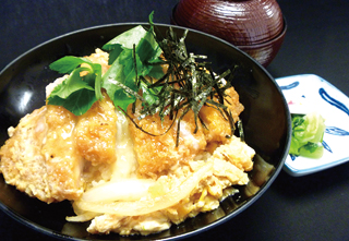 かつ丼(香物・味噌汁付き)
